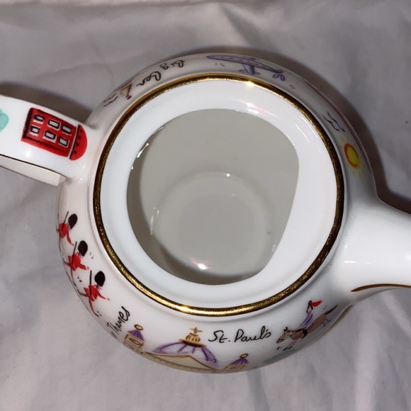 New James Sadler “London Travel” Tea for One - Picture 8 of 12